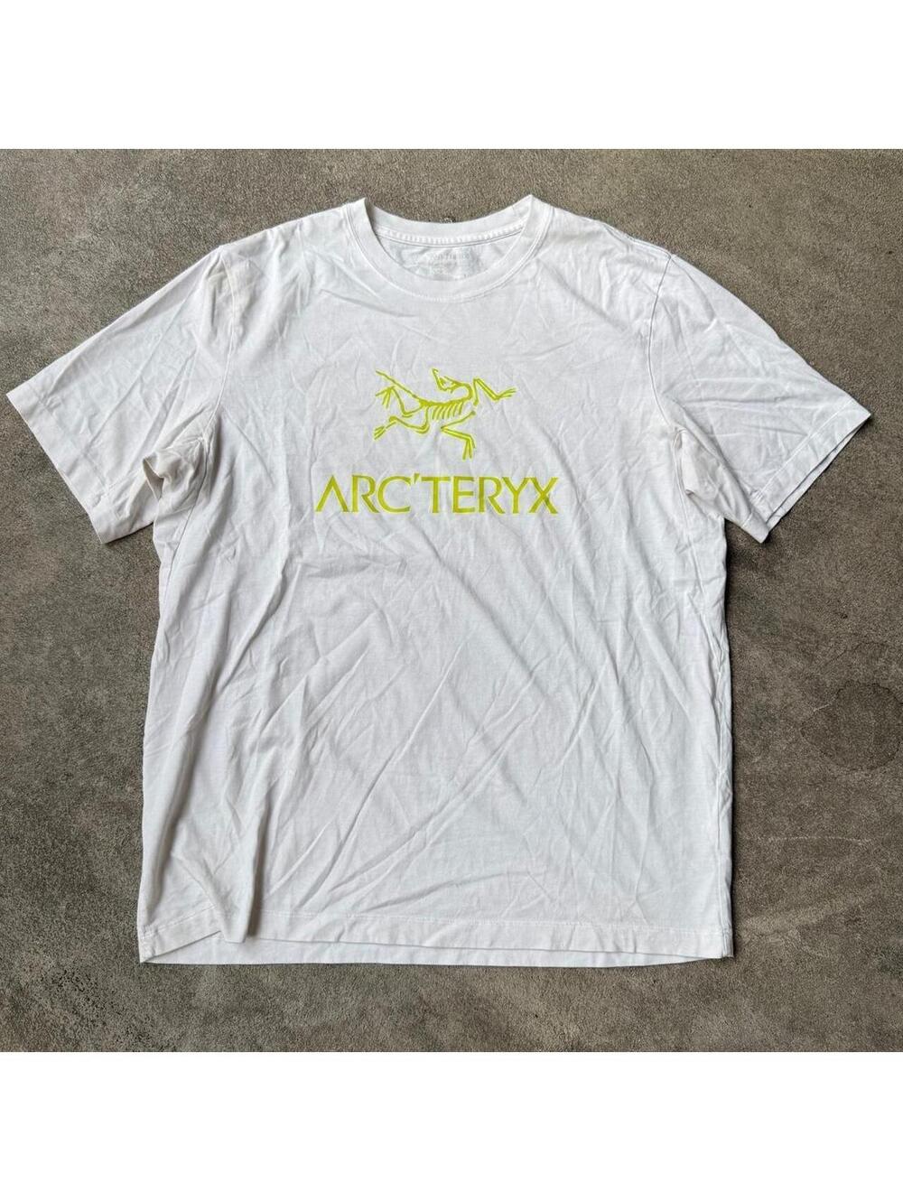 Arc'teryx white cotton t-shirt with yellow logo #outdoor #hiking
